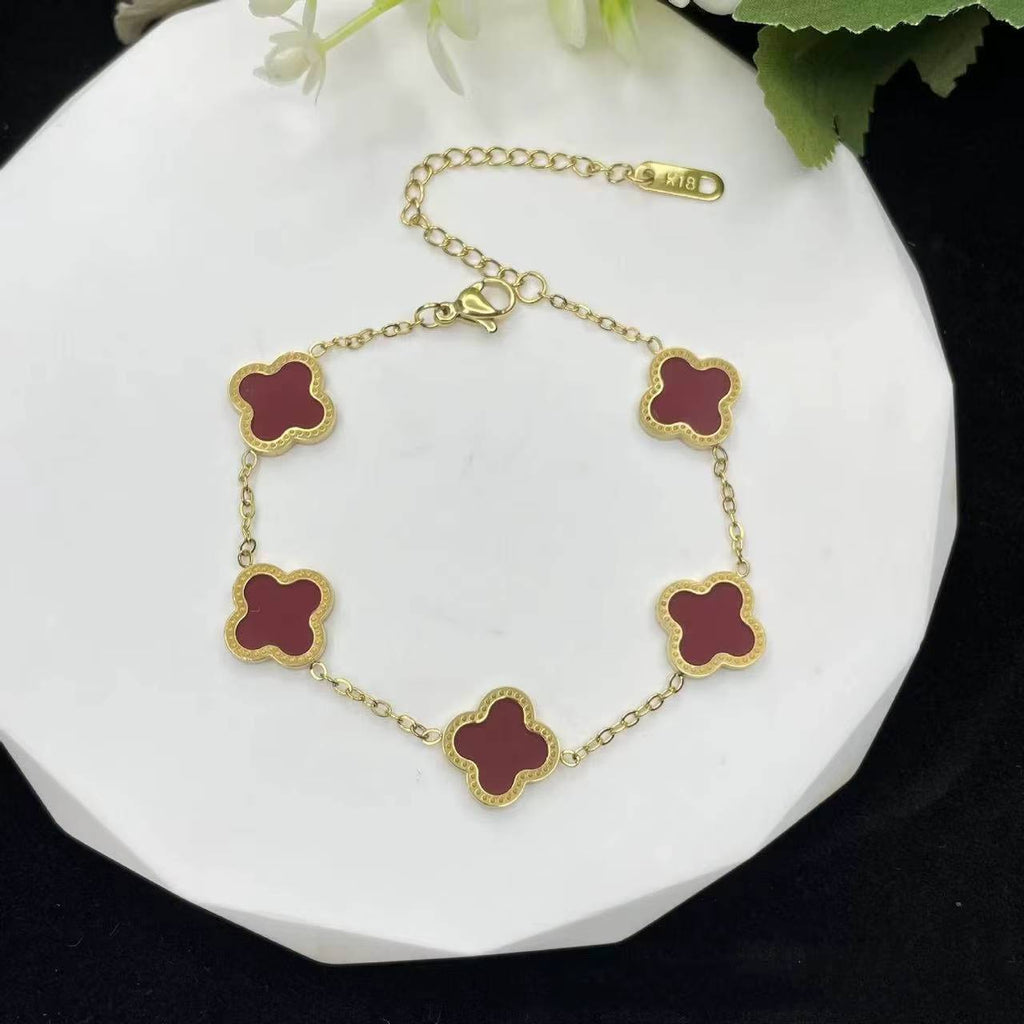 Clover Necklace celestejewels